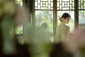 YiTuYu Vol.10312 Shi Xiao Jie Mo W: Elegant Art Language Photography Collection Featuring 25 Exclusive Photos - image 4