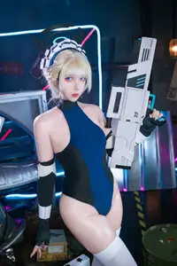 Discover Coser - Blue Archive's Asuma Toki Maid (32P): Alluring Combat Maid - image 2