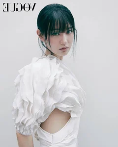 Kim Ji Won Shines in Elegant Vogue Korea Photoshoot Following Queen of Tears Success - image 5