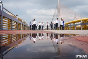 Exploring Da Nang’s Han River Pedestrian Street and Vibrant Night Tourism Scene - image 2