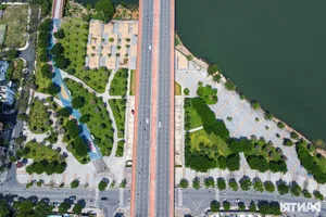 Exploring Da Nang’s Han River Pedestrian Street and Vibrant Night Tourism Scene - image 9