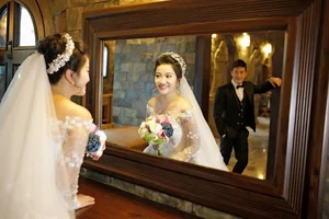 Timeless Elegance: Celebrating the Radiance of Artist Quoc Co’s Wife at Age 41 - image 0