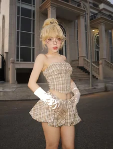 From Viral Sensation to Modern Icon: The Evolution of Binh Thuan’s Most Famous Hot Girl - image 6