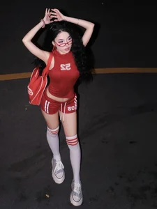 From Viral Sensation to Modern Icon: The Evolution of Binh Thuan’s Most Famous Hot Girl - image 1