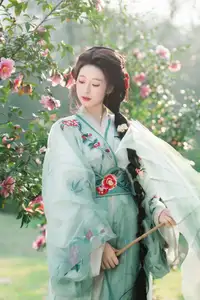 Ethereal Beauty: Xiao He's Grace in Classic Hanfu - YiTuYu Collection Vol.8729 - image 18