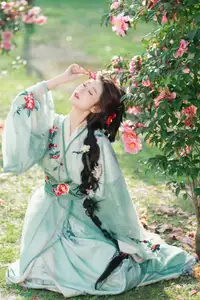 Ethereal Beauty: Xiao He's Grace in Classic Hanfu - YiTuYu Collection Vol.8729 - image 26