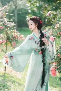 Ethereal Beauty: Xiao He's Grace in Classic Hanfu - YiTuYu Collection Vol.8729 - image 12