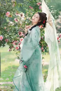 Ethereal Beauty: Xiao He's Grace in Classic Hanfu - YiTuYu Collection Vol.8729 - image 22