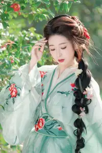 Ethereal Beauty: Xiao He's Grace in Classic Hanfu - YiTuYu Collection Vol.8729 - image 13