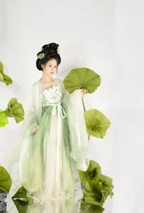 YiTuYu Art Language Vol.6399 Yi Wan Da Yu Yuan: Exploring the Intersection of Nature and High-Fashion Modeling - image 12