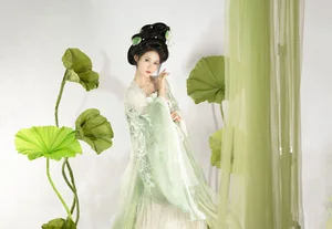 YiTuYu Art Language Vol.6399 Yi Wan Da Yu Yuan: Exploring the Intersection of Nature and High-Fashion Modeling - image 5