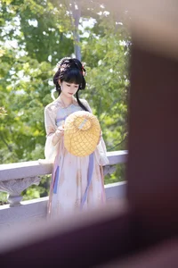 YiTuYu Art Language Vol.5135: Captivating Visuals with Model Bai Du Ren - image 12