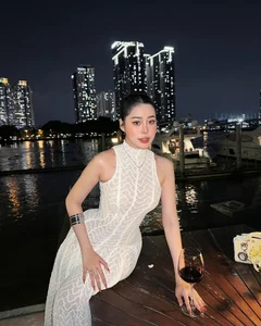 Elegant Saigon Influencer Style: A Stunning Gallery of Modern Luxury and Glamorous Fashion Trends - image 1