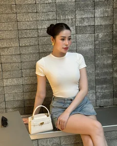 Elegant Saigon Influencer Style: A Stunning Gallery of Modern Luxury and Glamorous Fashion Trends - image 0