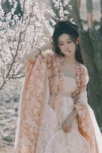 YiTuYu Art Language Vol.7275: The Poetic Beauty of Xiao Bei Ke Qing Bu Yao Fang Qi - image 8