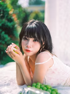 VGU No.143: A Gentle Beauty Embracing Summer Sun Fresh Youthfulness with Nature's Sweetness - image 6