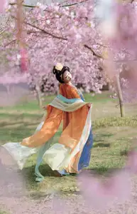 Qian Yue's Hanfu Elegance Amidst Cherry Blossoms: YiTuYu Vol.8674 Artistry - image 15