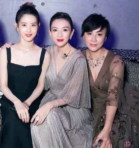 From 'Milk Tea Girl' to Billionaire Icon: The Evolution of a Legend - image 3
