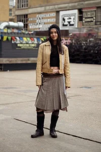 Exploring the Visible Underwear Fashion Trend Among Today's Youth - image 1