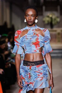 Exploring the Visible Underwear Fashion Trend Among Today's Youth - image 14