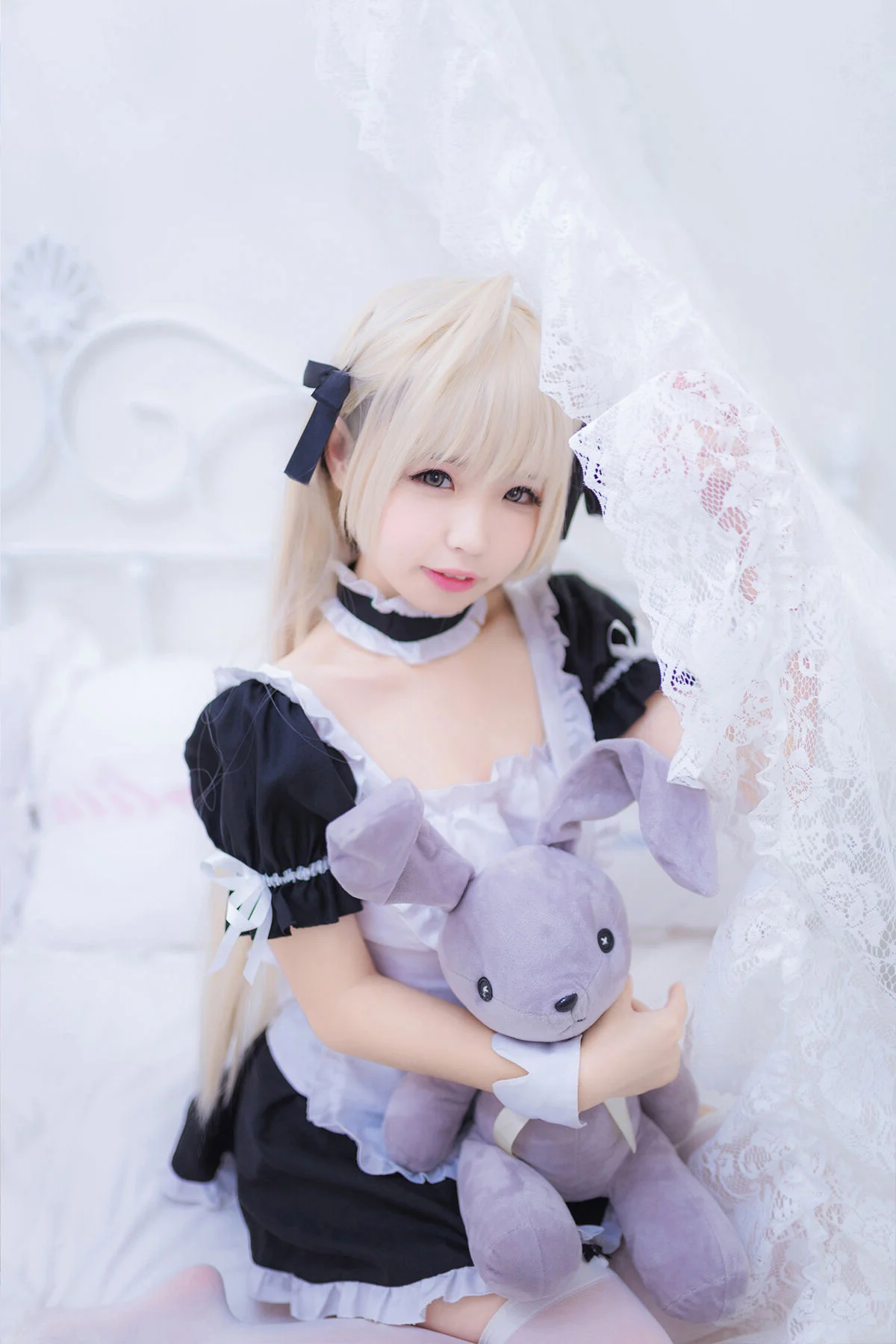 Discover the Pure Charm of Coser Shi Wan Zhen Zhi Fu Te as Zhen Zhi Xiao Luo Li - An Adorable Collection!