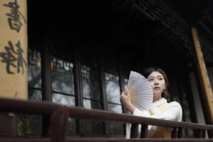 Urban Energy and Summer Style: Zhi He Nai Gai in Art Language Vol.6250 - image 9