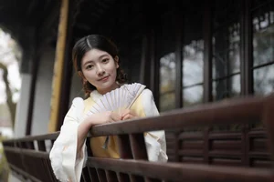 Urban Energy and Summer Style: Zhi He Nai Gai in Art Language Vol.6250 - image 7