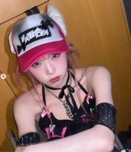7 Essential K-Pop Accessories to Elevate Your Fashion Style Without a Complete Wardrobe Overhaul - image 2