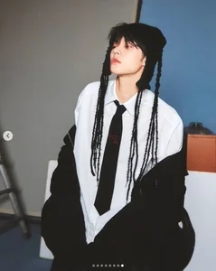 7 Essential K-Pop Accessories to Elevate Your Fashion Style Without a Complete Wardrobe Overhaul - image 1