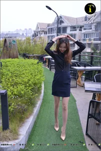 IESS Puhui Series No. 004 Featuring Yuan Shushu's Stunning Leg Modeling - image 10