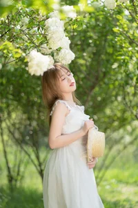 Vibrant Artistic Expression: YiTuYu Art Language Vol.5821 Featuring Pao Fu Xiao Fang - image 19