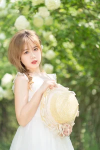 Vibrant Artistic Expression: YiTuYu Art Language Vol.5821 Featuring Pao Fu Xiao Fang - image 25