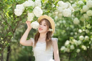 Vibrant Artistic Expression: YiTuYu Art Language Vol.5821 Featuring Pao Fu Xiao Fang - image 13