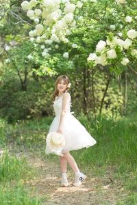 Vibrant Artistic Expression: YiTuYu Art Language Vol.5821 Featuring Pao Fu Xiao Fang - image 14