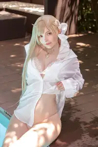 Coser Peach milky: Dive into the allure of Viper Bikini by the pool - Exclusive Collection - image 7