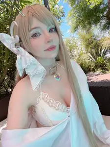 Coser Peach milky: Dive into the allure of Viper Bikini by the pool - Exclusive Collection - image 8