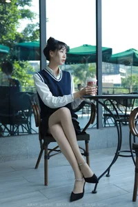 IESS Tuan Tuan Academic Style Hosiery Fashion Showcase - image 20