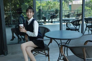 IESS Tuan Tuan Academic Style Hosiery Fashion Showcase - image 19