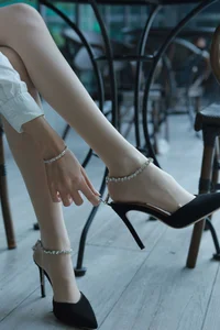IESS Tuan Tuan Academic Style Hosiery Fashion Showcase - image 13