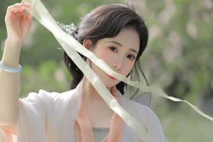 Ethereal Hanfu Beauty at Qunyu Mountain - YiTuYu Vol.8979 Tie Tie - image 13