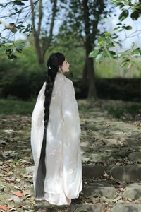 Ethereal Hanfu Beauty at Qunyu Mountain - YiTuYu Vol.8979 Tie Tie - image 1