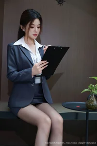Elegant Professionalism: A Yi Sha in XiuRen No.10646 Office Series - image 1