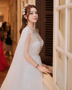 The Timeless Beauty of the Original 'Kem Xoi' Hot Girl - image 6
