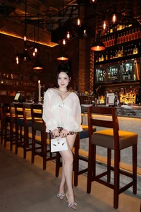 Chic & Bold: How Van Tiny Masterfully Redefines Modern Bodycon Fashion and Confidence - image 7