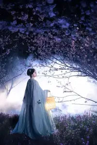 Discover the Ethereal Beauty of Qi Ni Si Mao in YiTuYu Vol.8623: An Asian Muse by Lantern Light - image 17