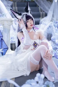 Stunning Azur Lane Musashi Cosplay by Qing Shui You Nai: Elegant Violet Floweryness Kimono Aesthetic and Wisteria Garden Photography - image 3