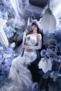 Stunning Azur Lane Musashi Cosplay by Qing Shui You Nai: Elegant Violet Floweryness Kimono Aesthetic and Wisteria Garden Photography - image 19