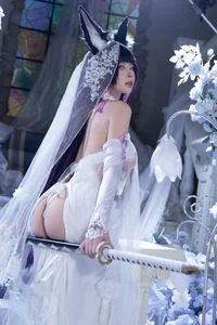 Stunning Azur Lane Musashi Cosplay by Qing Shui You Nai: Elegant Violet Floweryness Kimono Aesthetic and Wisteria Garden Photography - image 5