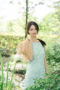 Sun-Kissed Mint Summer Aesthetics: Ka Bi for YiTuYu Art Language Vol.9302 Portrait Collection - image 5