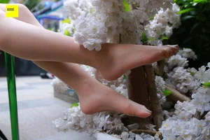 IESS Sixiangjia 235: Zi Zi - Fair Skin and Beautiful Toes Aesthetic - image 73